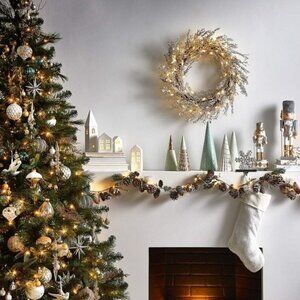 Glucksteinhome Pre-Lit Beaded Wreath With 50 Battery-Operated LED Lights